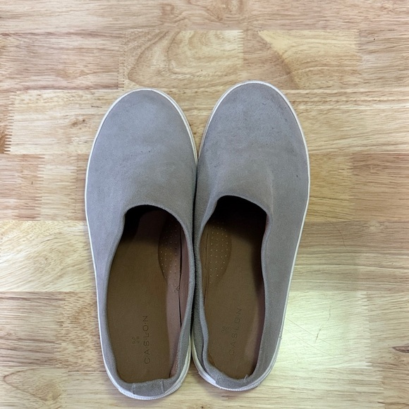Caslon Women's Gray Slip-On Loafers - Picture 7 of 7